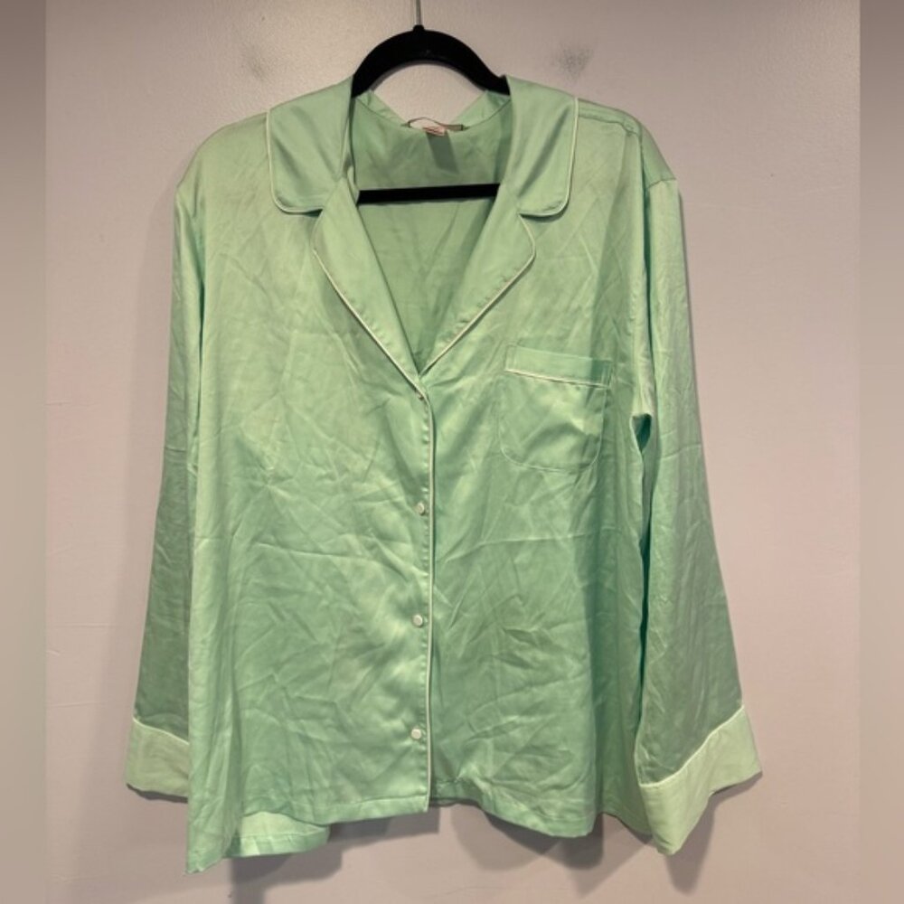 Mint green Victoria’s Secret pajama top